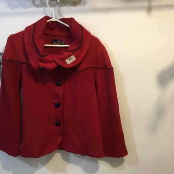 Women’s leather jacket. Blouses, skirt and 2 jackets - Picture 4 of 6